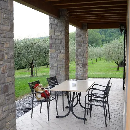 Farm stay Garda Hill Boutique With Panoramic Pools E Soiano Del Lago