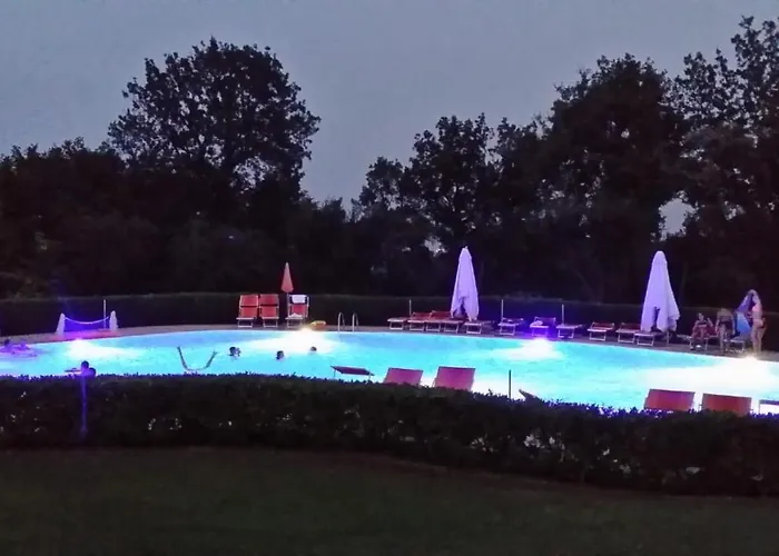 Garda Hill Boutique With Panoramic Pools E Feriegård *