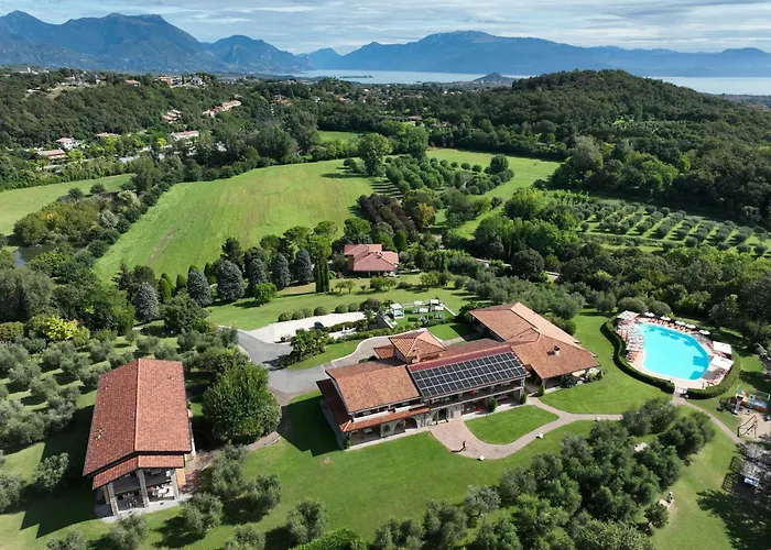 Garda Hill Boutique With Panoramic Pools E Feriegård