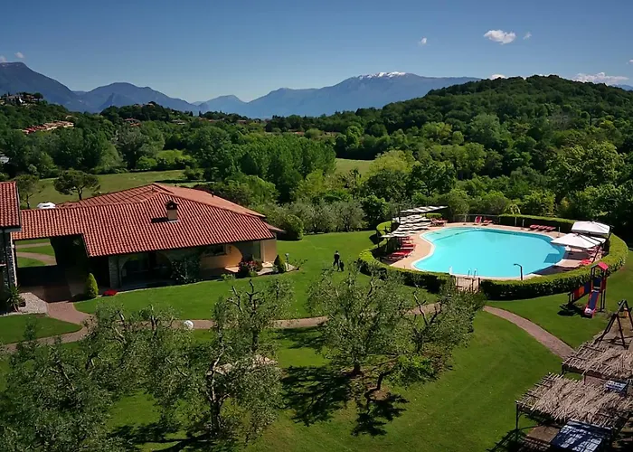 Garda Hill Boutique With Panoramic Pools E Feriegård Soiano Del Lago