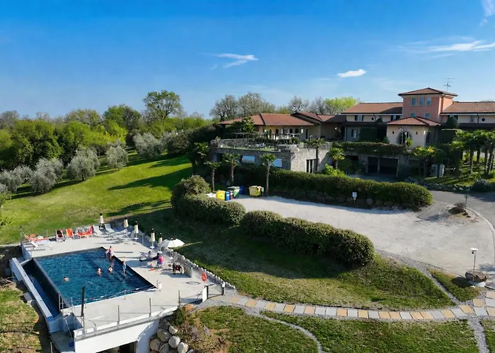 Feriegård Garda Hill Boutique With Panoramic Pools E *